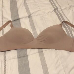Soma Bra beige color very soft